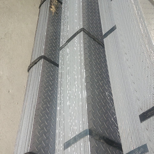 diamond plate, carbon steel diamond plate, hot rolled carbon steel sheet, hot rolled carbon steel plate